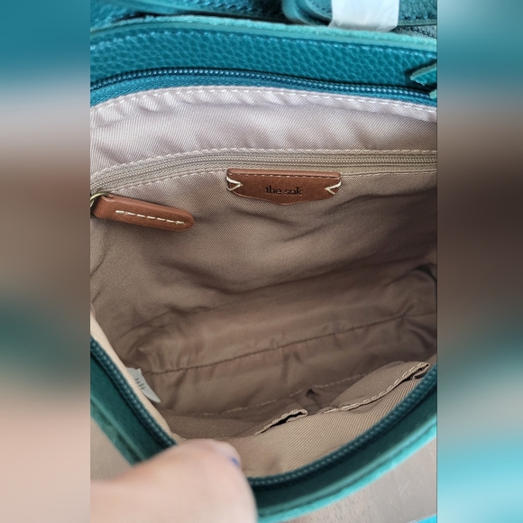 De Young Crossbody Bag THE SAK Pine Green Pebbled Leather NEW - Picture 5 of 6